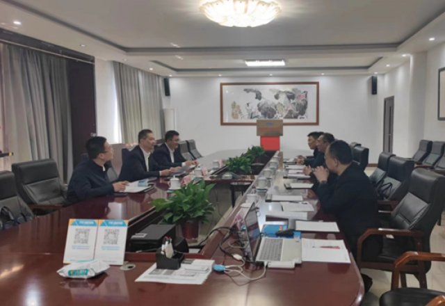乐江华到凯发K8国际信息公司调研指导工作